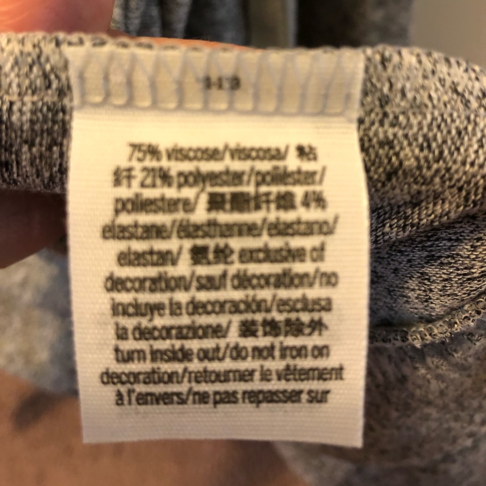NEW PINK Victoria’s Secret XS hoodie sweatshirt - Picture 13 of 14